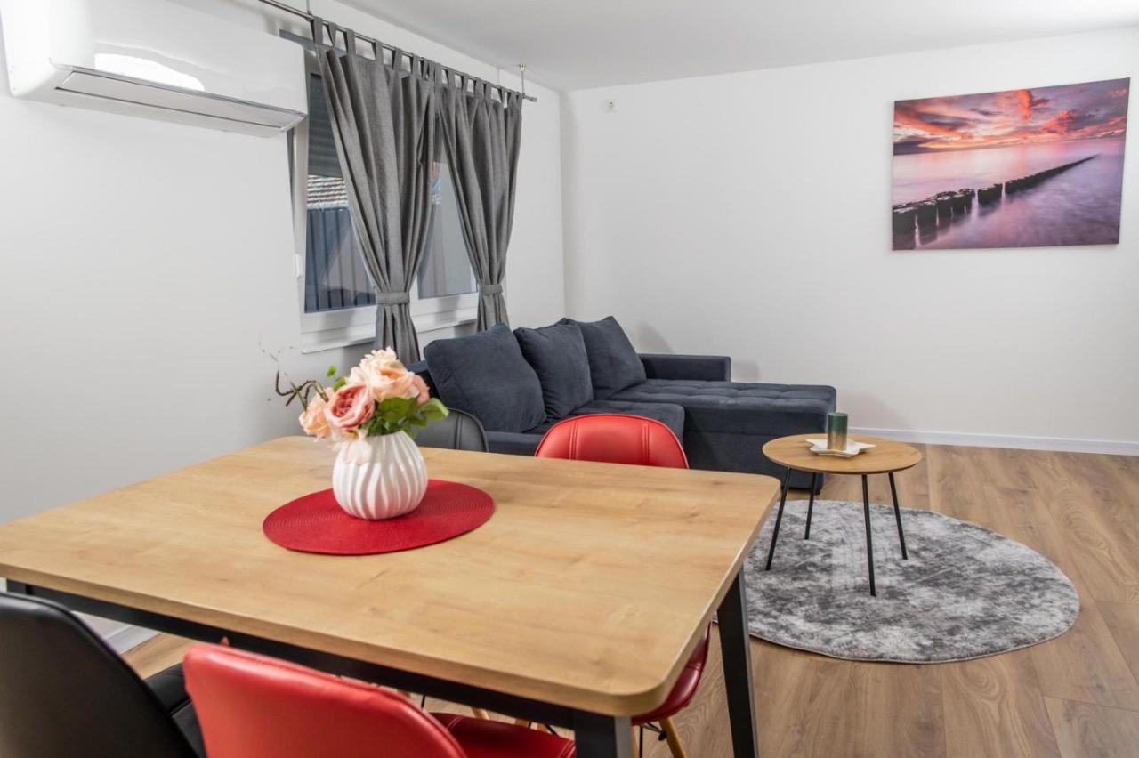 Apartman Luka Vinkovci Extérieur photo